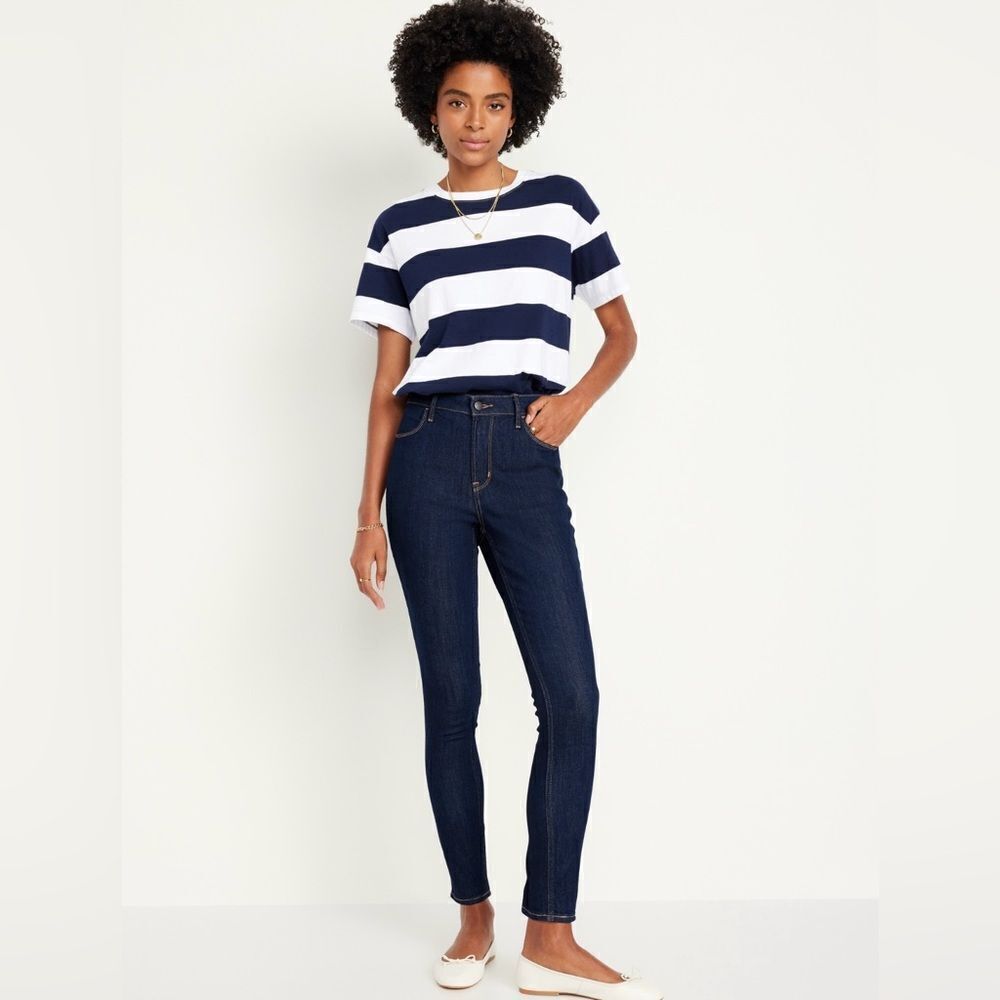 Old Navy High Rise Super Skinny Jeans - Excellent Condition